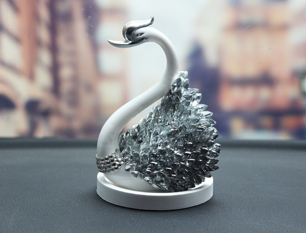 Thiên nga trang trí Taplo bắt mắt