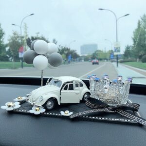 Mô hình oto kết hợp hộp nước hoa vương miện