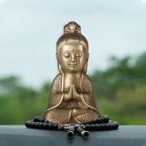 Tượng Quan Âm Bồ Tát để xe hơi