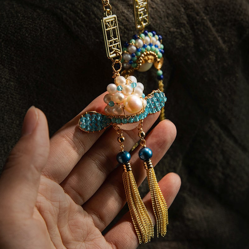 Khánh Treo Xe Song Hỷ Tình Nhân