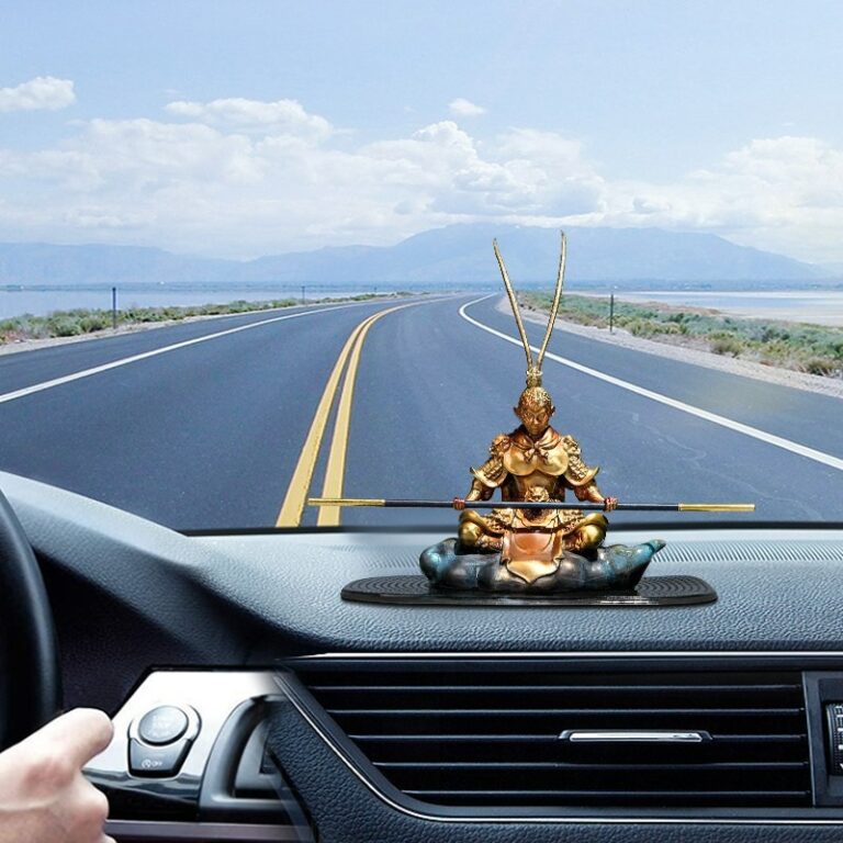 Tượng Tôn Ngộ Không Thiền Định Để Taplo