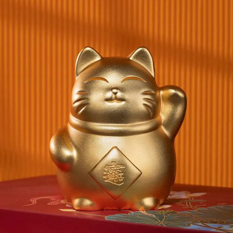 Tượng Mèo Thần Tài May Mắn Để Taplo Ô Tô