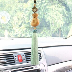 day-treo-phong-thuy-xe-hoi-tui-tien