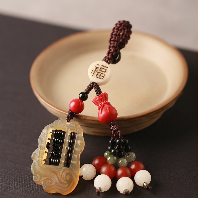 moc-khoa-phong-thuy-hinh-ban-tinh-gay